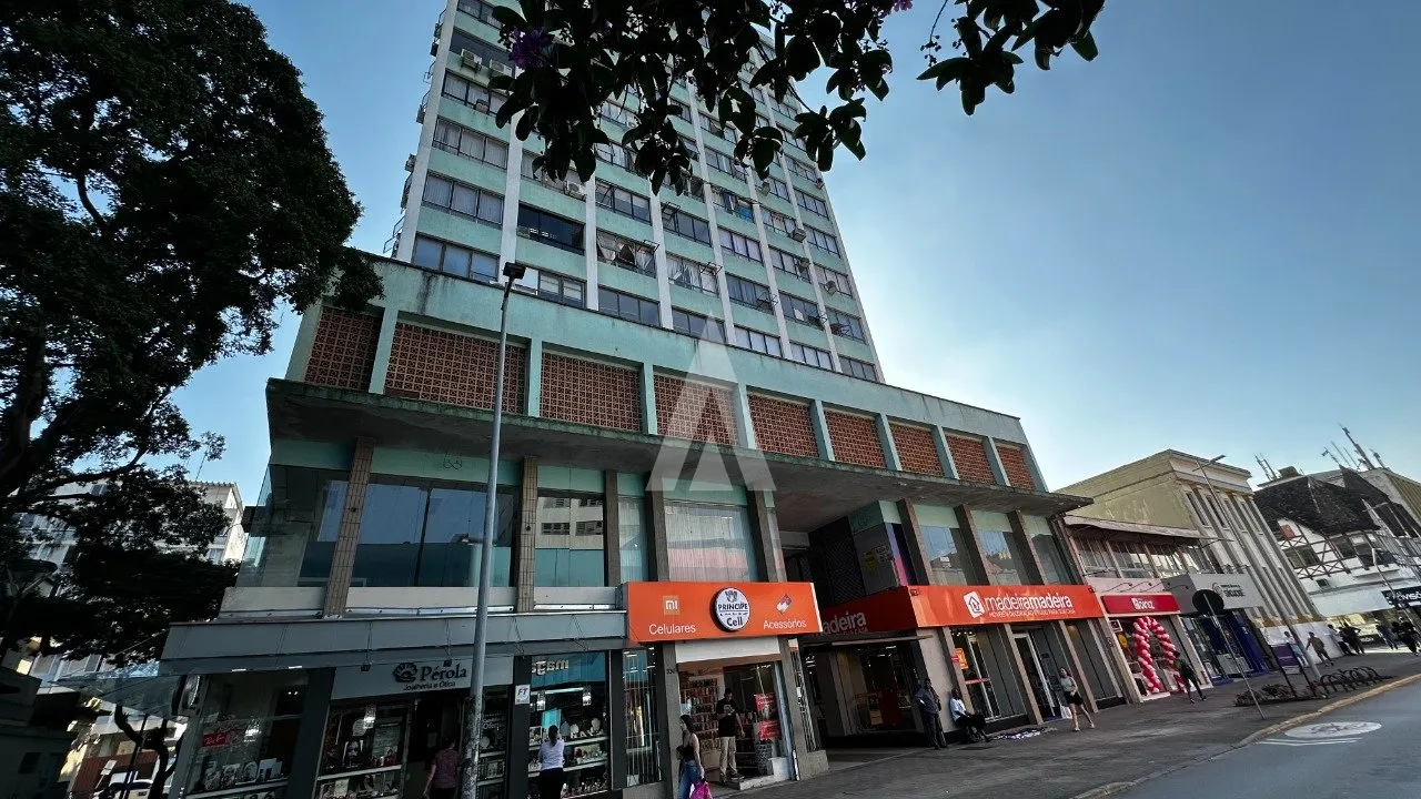 Apartamento com 3 quarto(s) à venda no bairro Centro em Joinville, por R$ 450.000.00. - foto 1