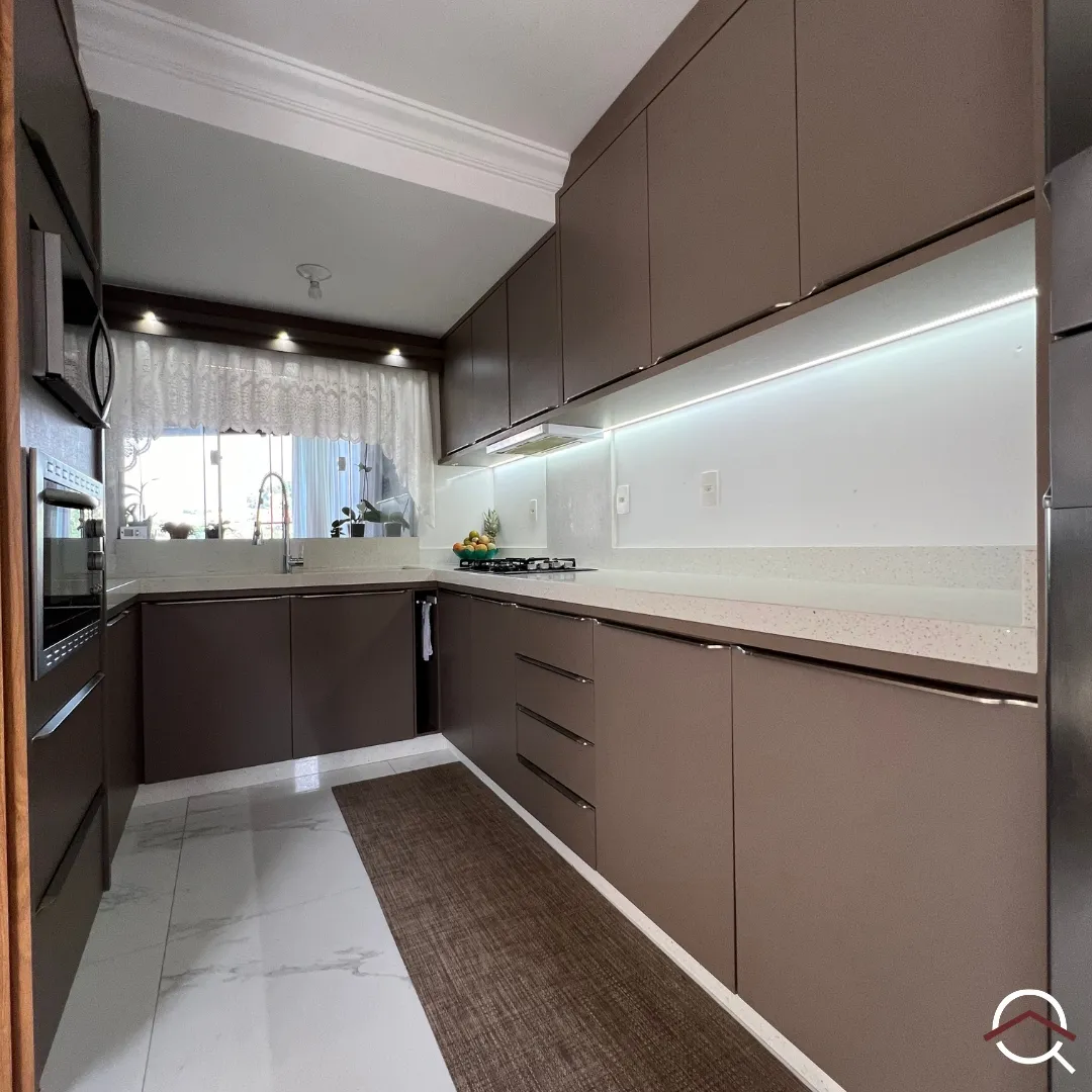 Lindo Sobrado Mobiliado 2 dormitórios, 2 vagas, próximo Supermercado Cooper Vila Nova. - foto 1