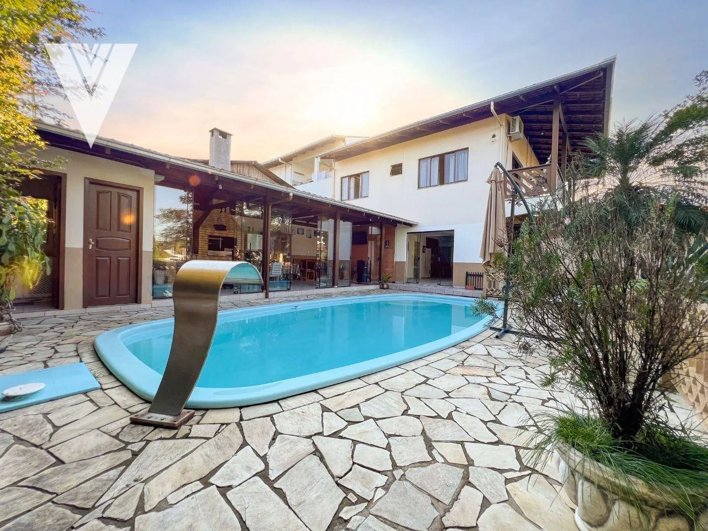 Casa com 2 dormitórios à venda, 280 m por R$ 750.000,00 - Encano Do Norte - Indaial/SC - foto 1