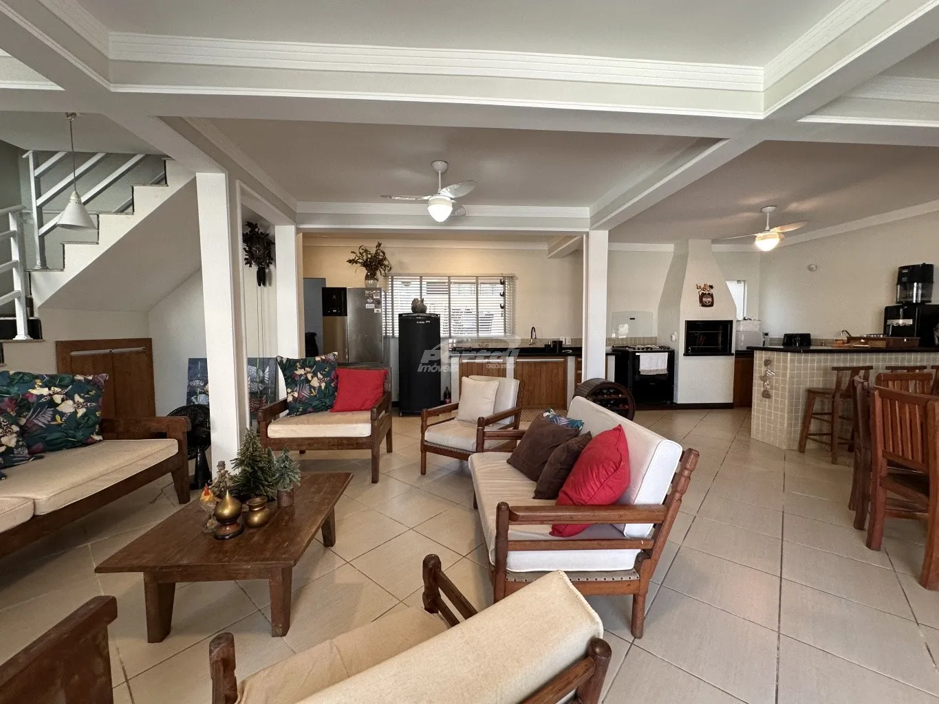 Sobrado, 03 dormitórios sendo 01 suíte, 500 metros do mar, Itacolomi, Balnéario Piçarras SC (cód.19093) — foto 5