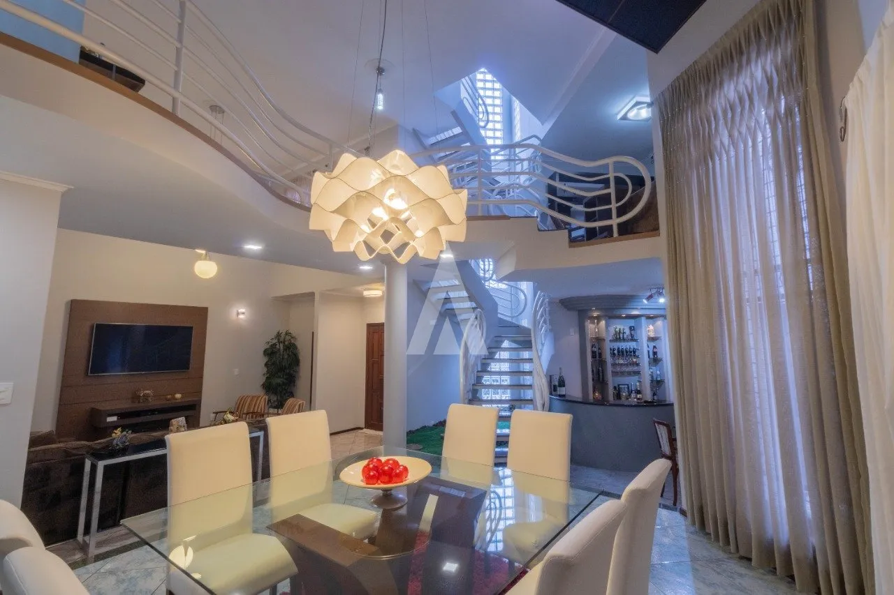 Casa com 3 suítes e 1 quarto à venda no bairro Boa Vista em Joinville-SC por R$ 1.610.000,00. — foto 2