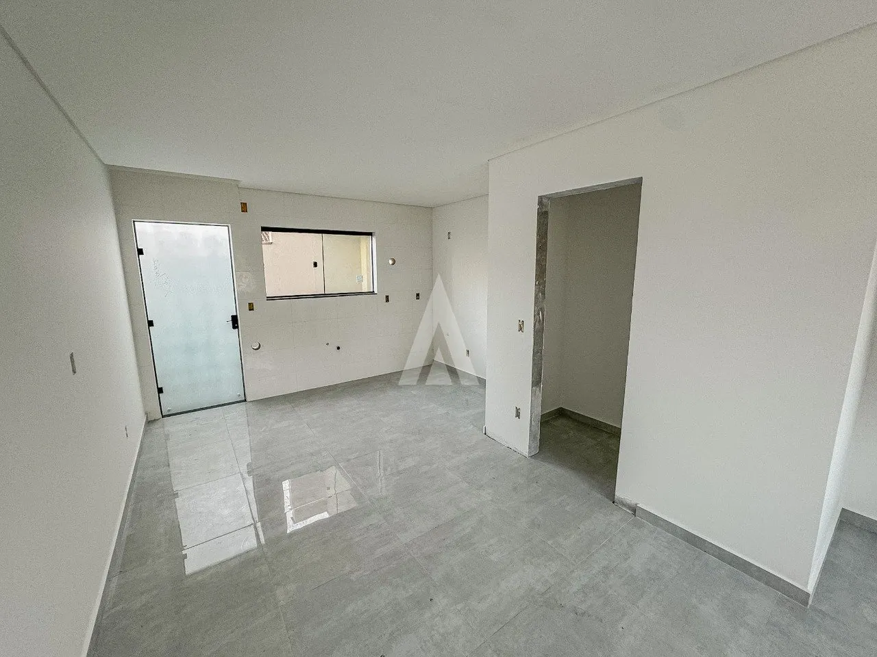 Casa Geminada com 2 quarto(s) à venda no bairro Aventureiro em Joinville, por R$ 350.000.00. — foto 4
