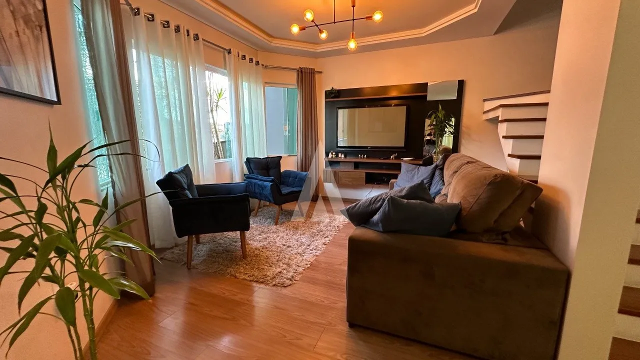 Sobrado com 1 suíte mais 2 quartos à venda no bairro Vila Nova em Joinville, por R$ 799.000.00. — foto 4