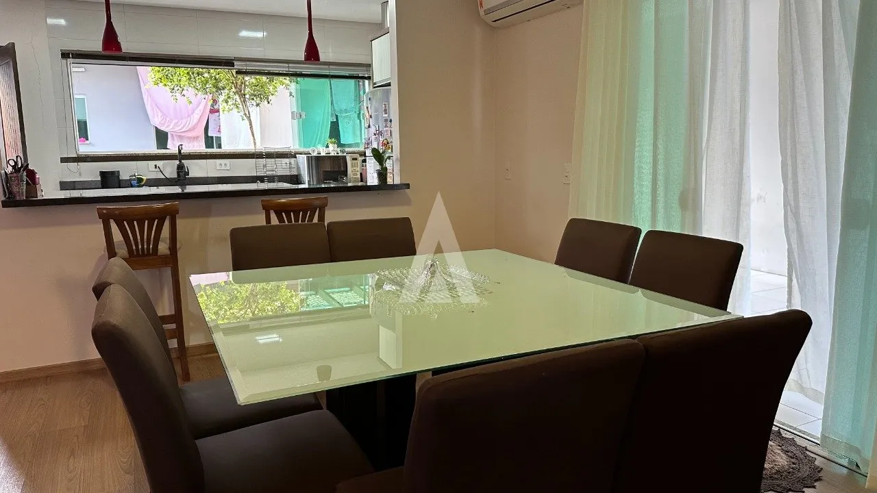 Sobrado com 1 suíte mais 2 quartos à venda no bairro Vila Nova em Joinville, por R$ 799.000.00. — foto 5