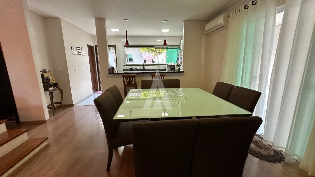 Sobrado com 1 suíte mais 2 quartos à venda no bairro Vila Nova em Joinville, por R$ 799.000.00. — foto 7
