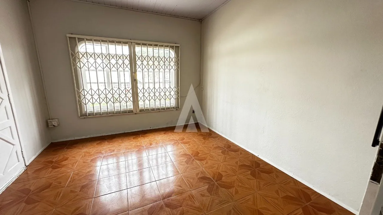 Casa com 3 quarto(s) à venda no bairro Bom Retiro em Joinville, por R$ 690.000.00. — foto 3
