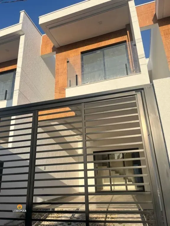 Sobrado à venda por R$ 700.000,00 - Centro - Balneário Piçarras/SC — foto 2
