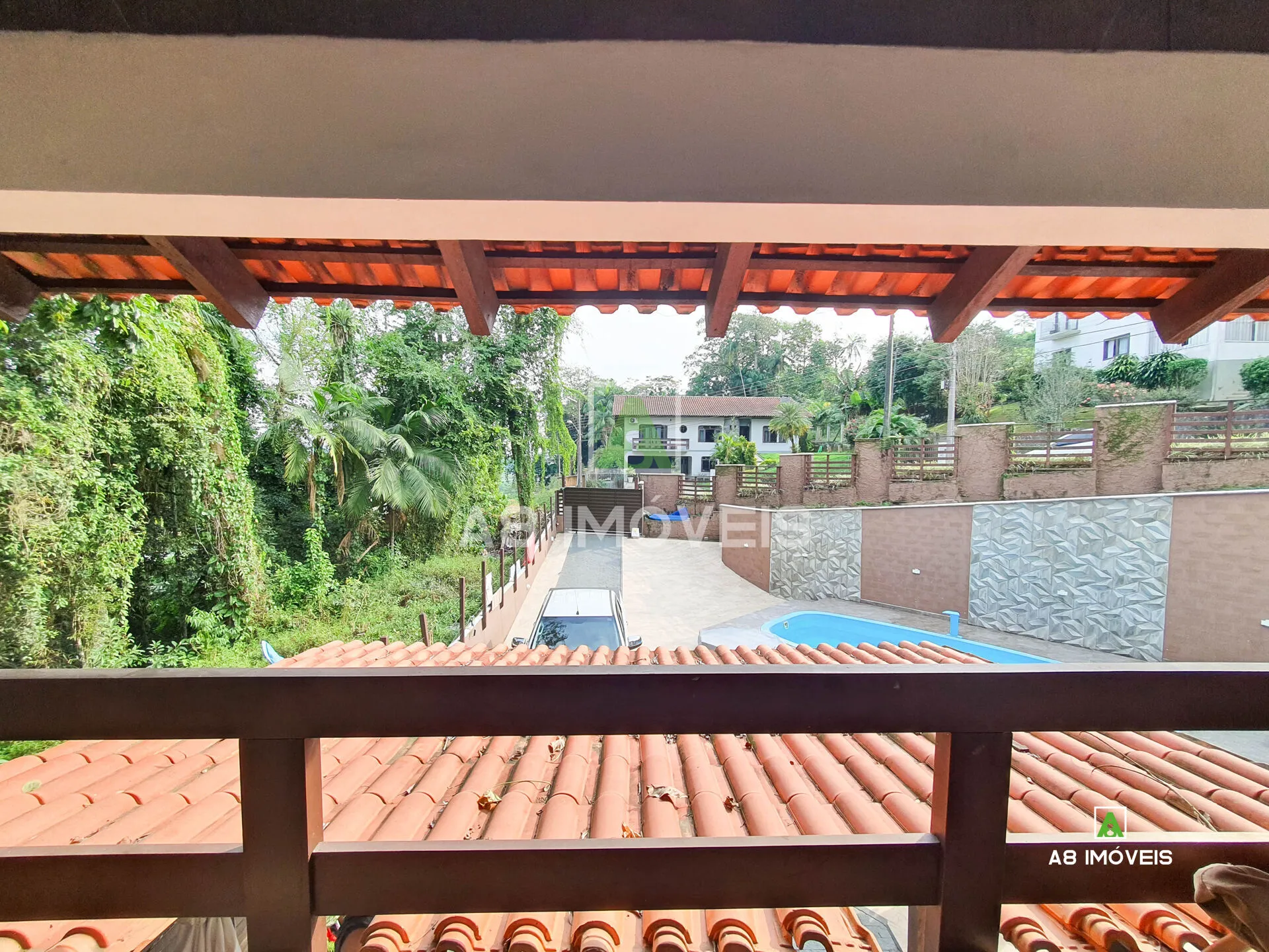 CASA BLUMENAU BAIRRO FORTALEZA COM PISCINA TRÊS QUARTOS COM UMA SUÍTE TERRENO AMPLO — foto 6