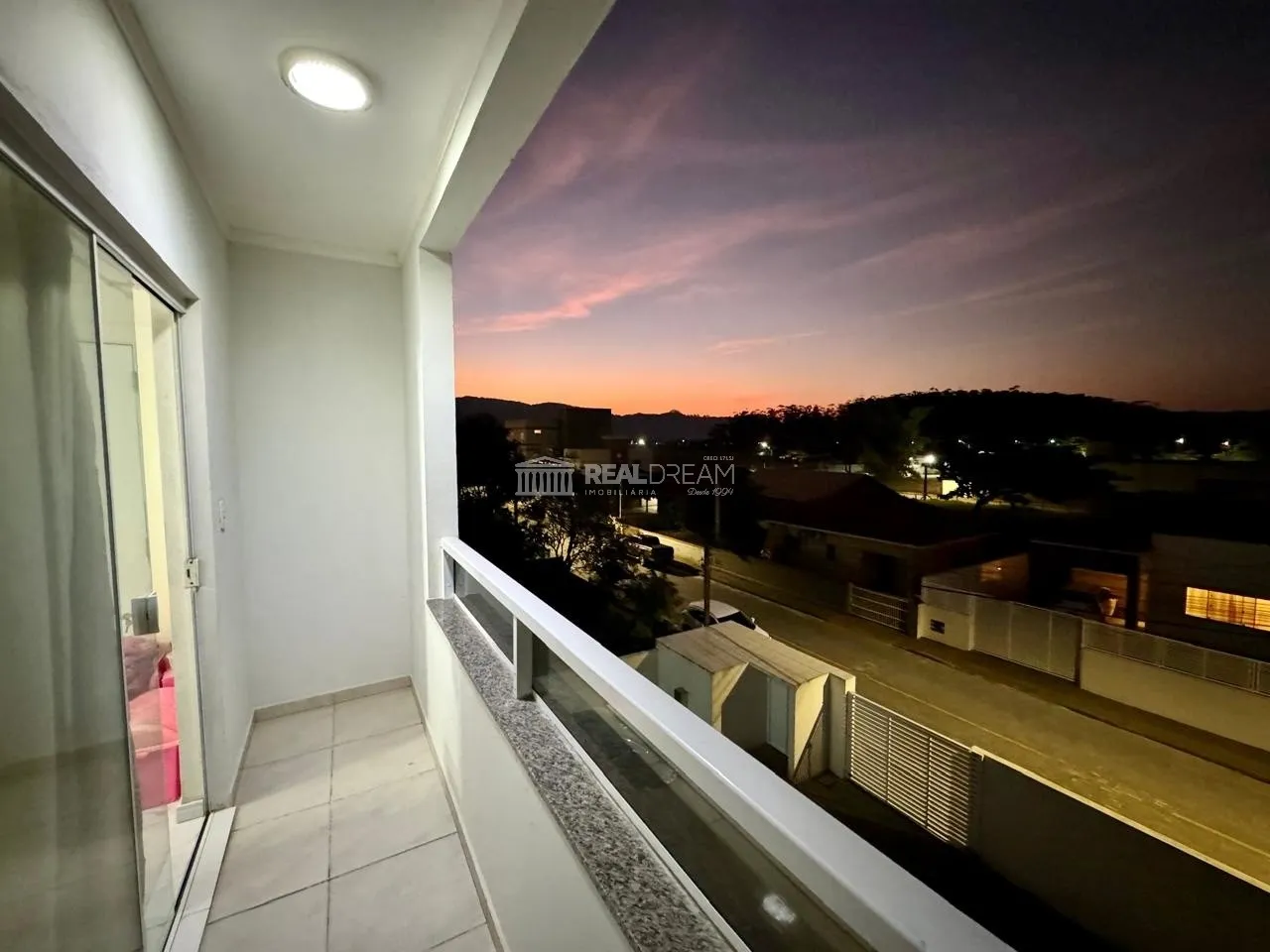 Apartamento cobertura a 300 metros da praia de 2 dormitórios sendo 1 suíte — foto 2