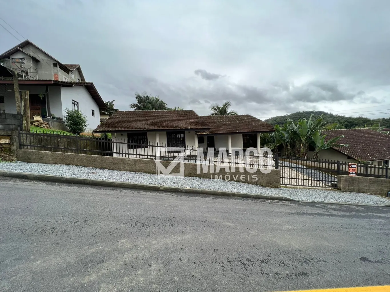 Casa confortável e com amplo quintal - Bairro Ribeirão Areia — foto 3