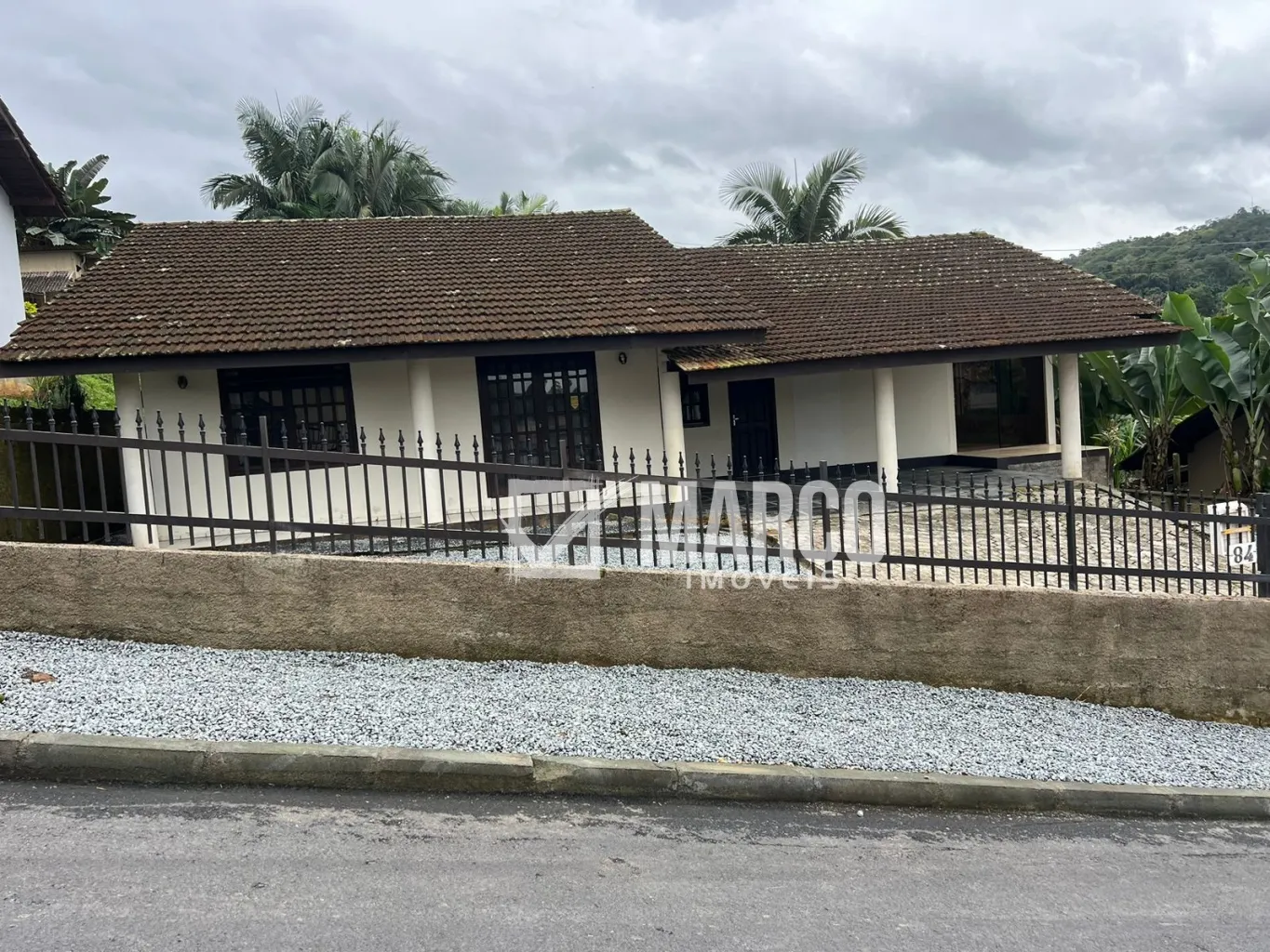 Casa confortável e com amplo quintal - Bairro Ribeirão Areia — foto 5