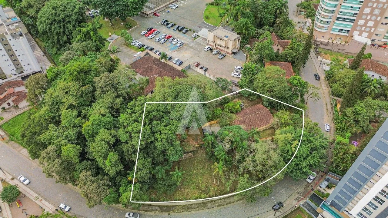 Terreno à venda no bairro Atiradores em Joinville, por R$ 4.200.000.00. — foto 2