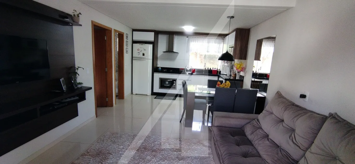 Moderno e funcional sobrado com 2 suítes no Bairro Água Verde, bem localizado, a poucos minutos do Parque Ramiro Ruediger e do Centro da cidade. — foto 2