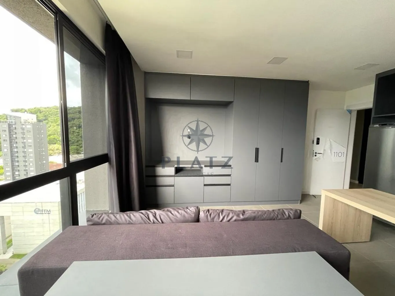 Apartamento em andar alto, novo, 100% mobiliado e decorado tipo loft com uma vaga de garagem coberta. — foto 6
