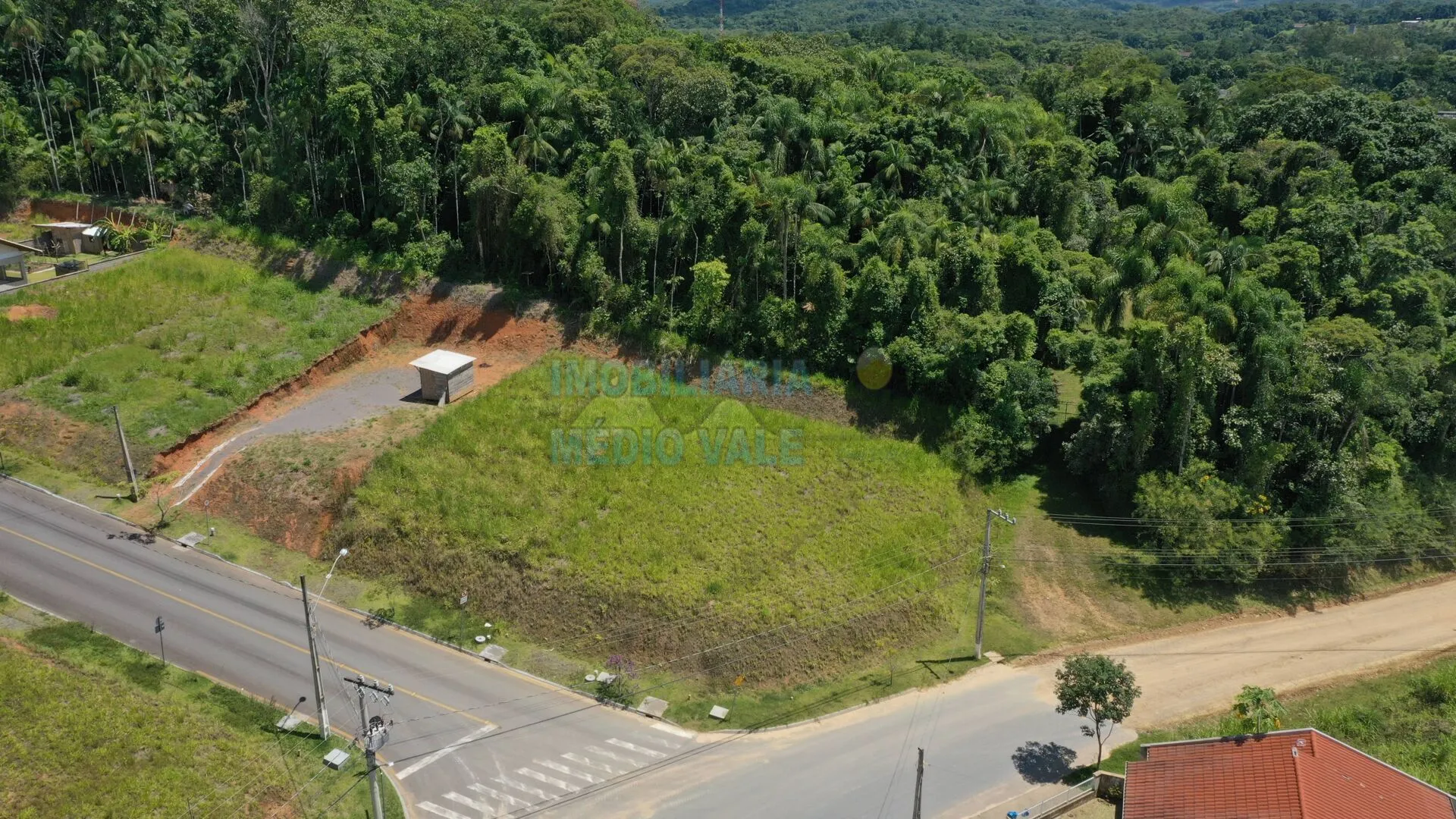 Terreno de esquina para comprar em Indaial - foto 1
