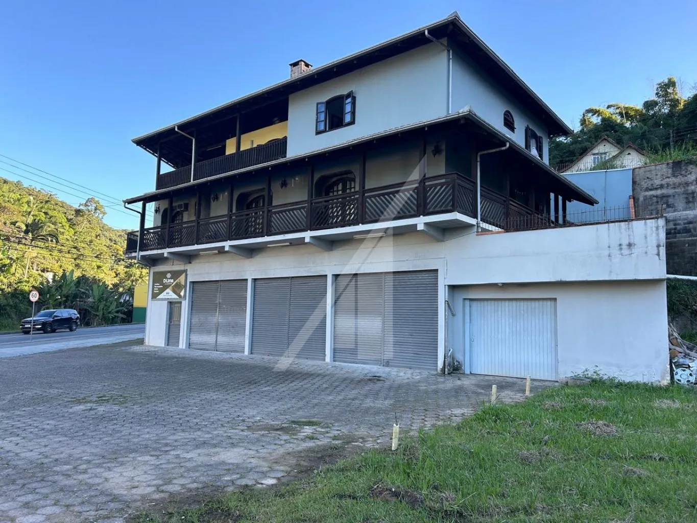 IMÓVEL COMERCIAL LOCALIZADO NA RUA ITAJAÍ - BLUMENAU — foto 2