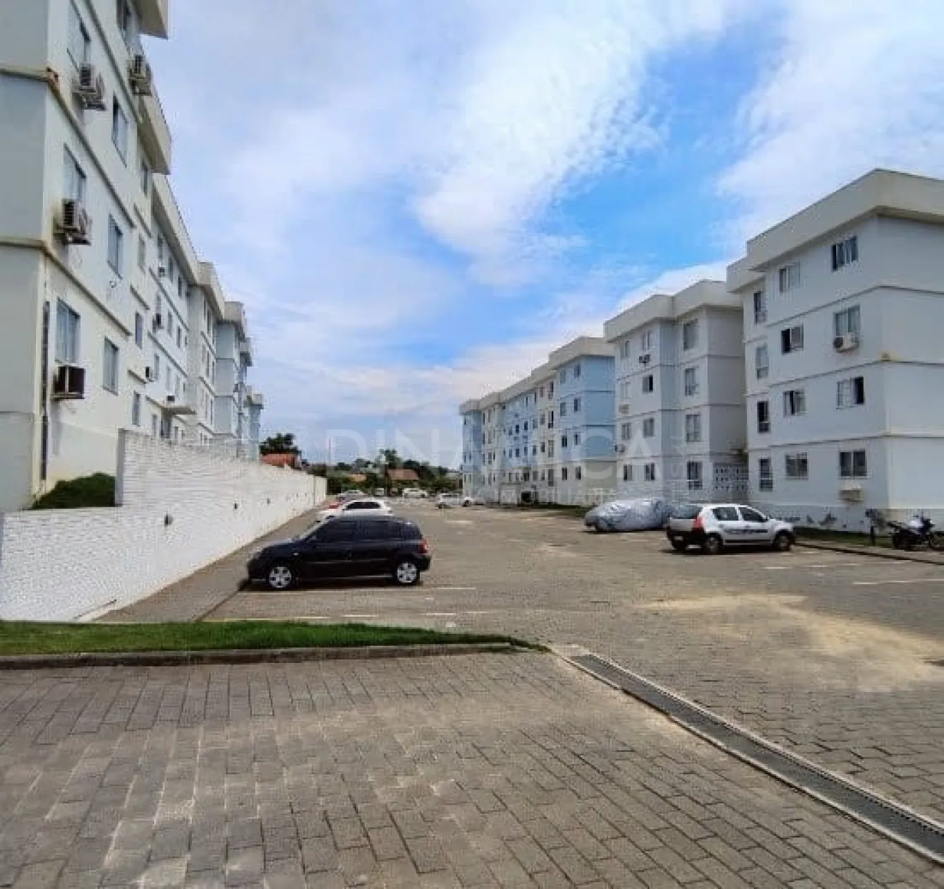 Apartamento 2 dormitórios a venda - Água verde — foto 2