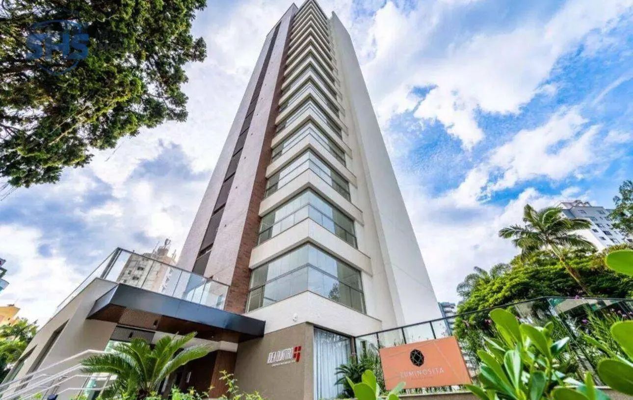 Apartamento 3 Suístes no Bairro Victor Konder - foto 1