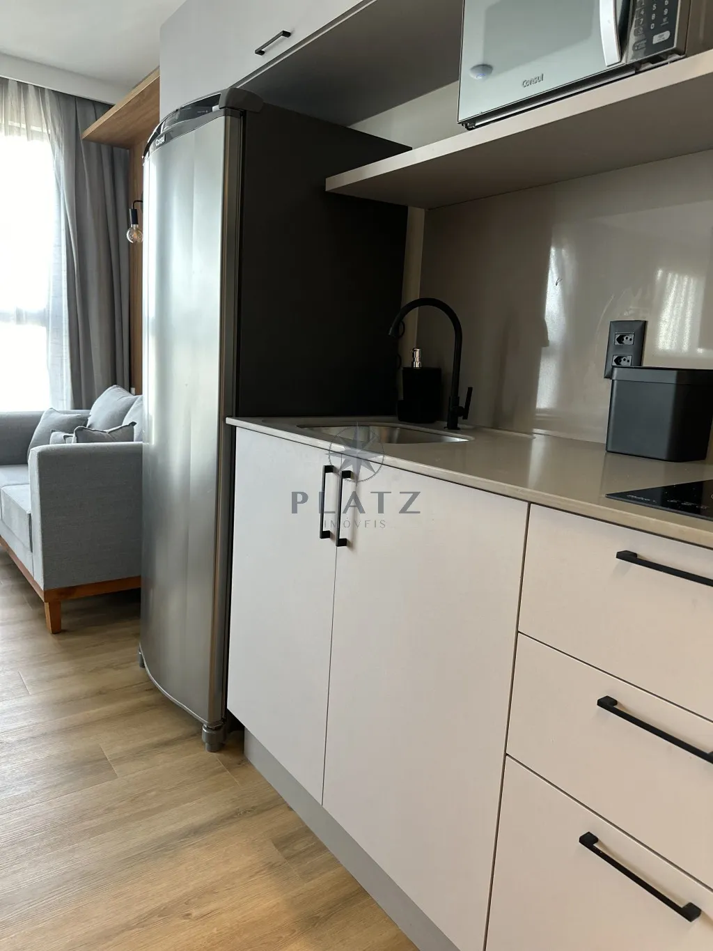 Venha morar em um loft novo, mobiliado e decorado, pronto para você se mudar e aproveitar o melhor da região de Blumenau, no edifício mais moderno e conectado. — foto 3