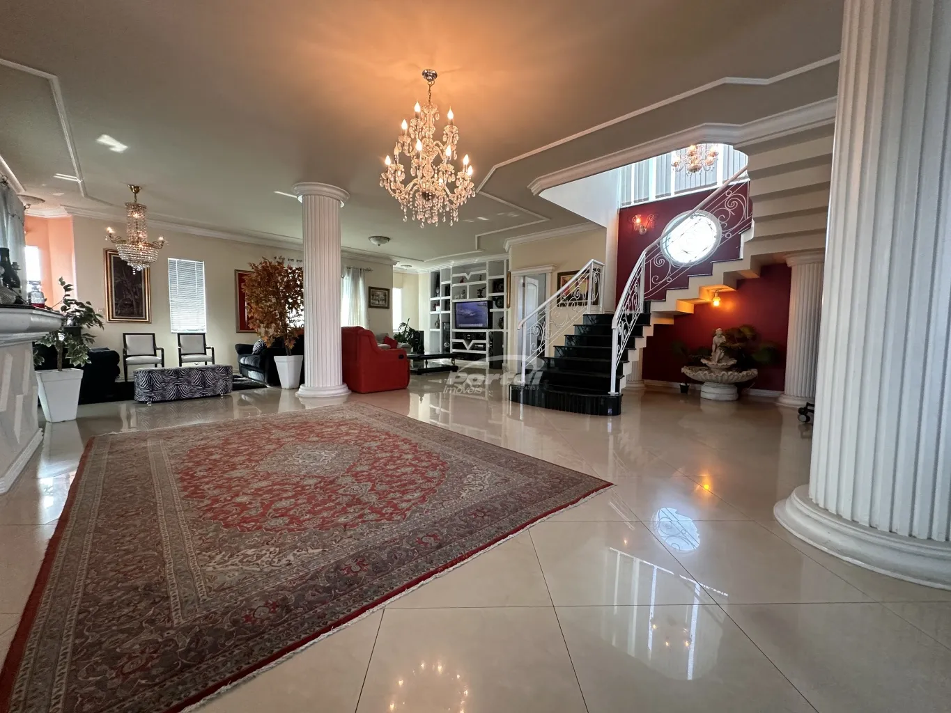 Apartamento duplex comercial com 3 suítes, piscina, 2 vagas de garagem, no centro de Balneário Piçarras/SC (Cód.19154) — foto 2