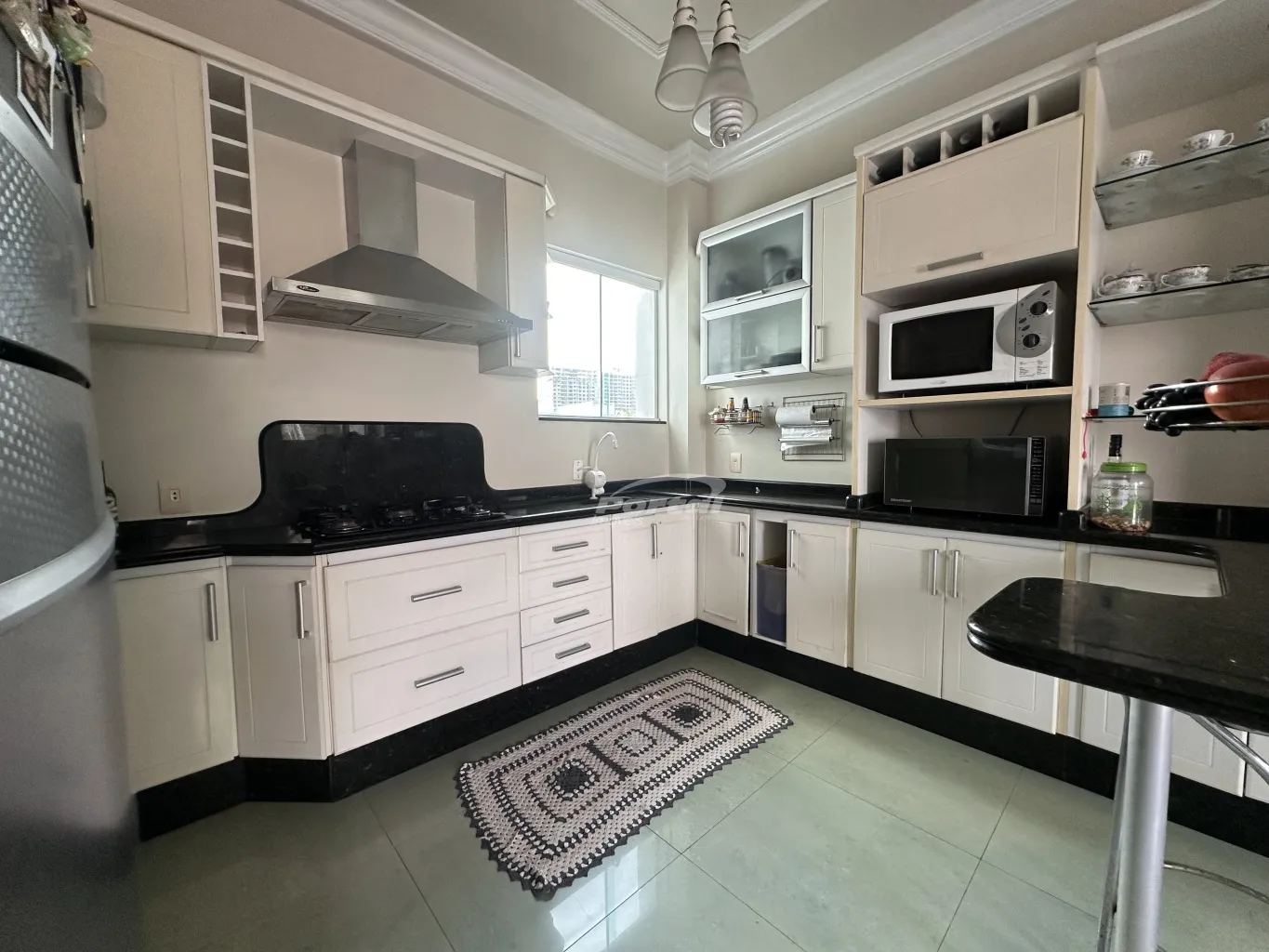 Apartamento duplex comercial com 3 suítes, piscina, 2 vagas de garagem, no centro de Balneário Piçarras/SC (Cód.19154) — foto 3