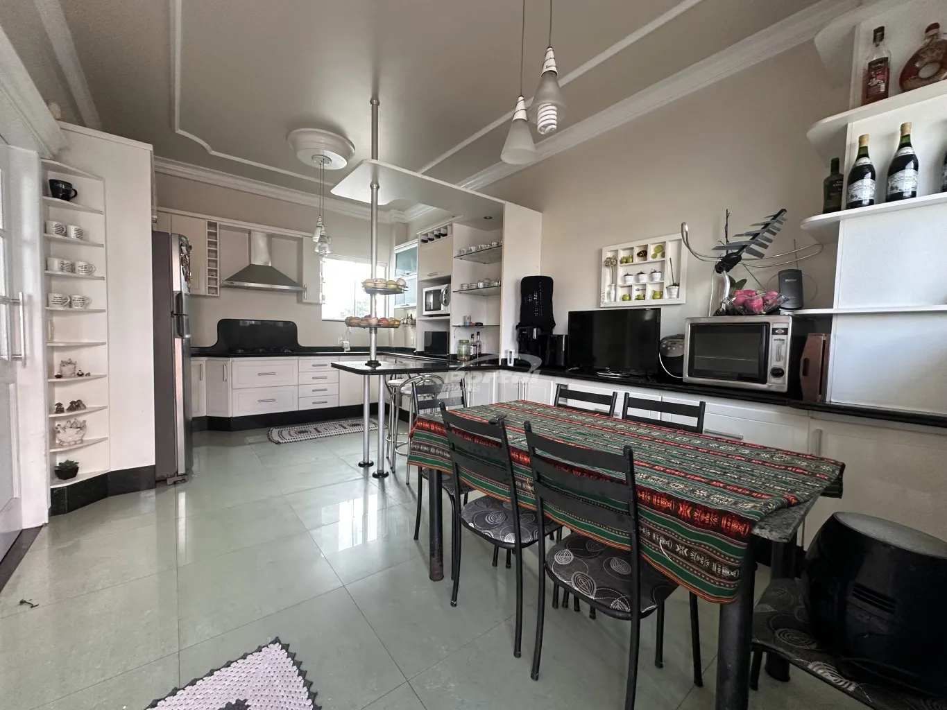 Apartamento duplex comercial com 3 suítes, piscina, 2 vagas de garagem, no centro de Balneário Piçarras/SC (Cód.19154) — foto 4