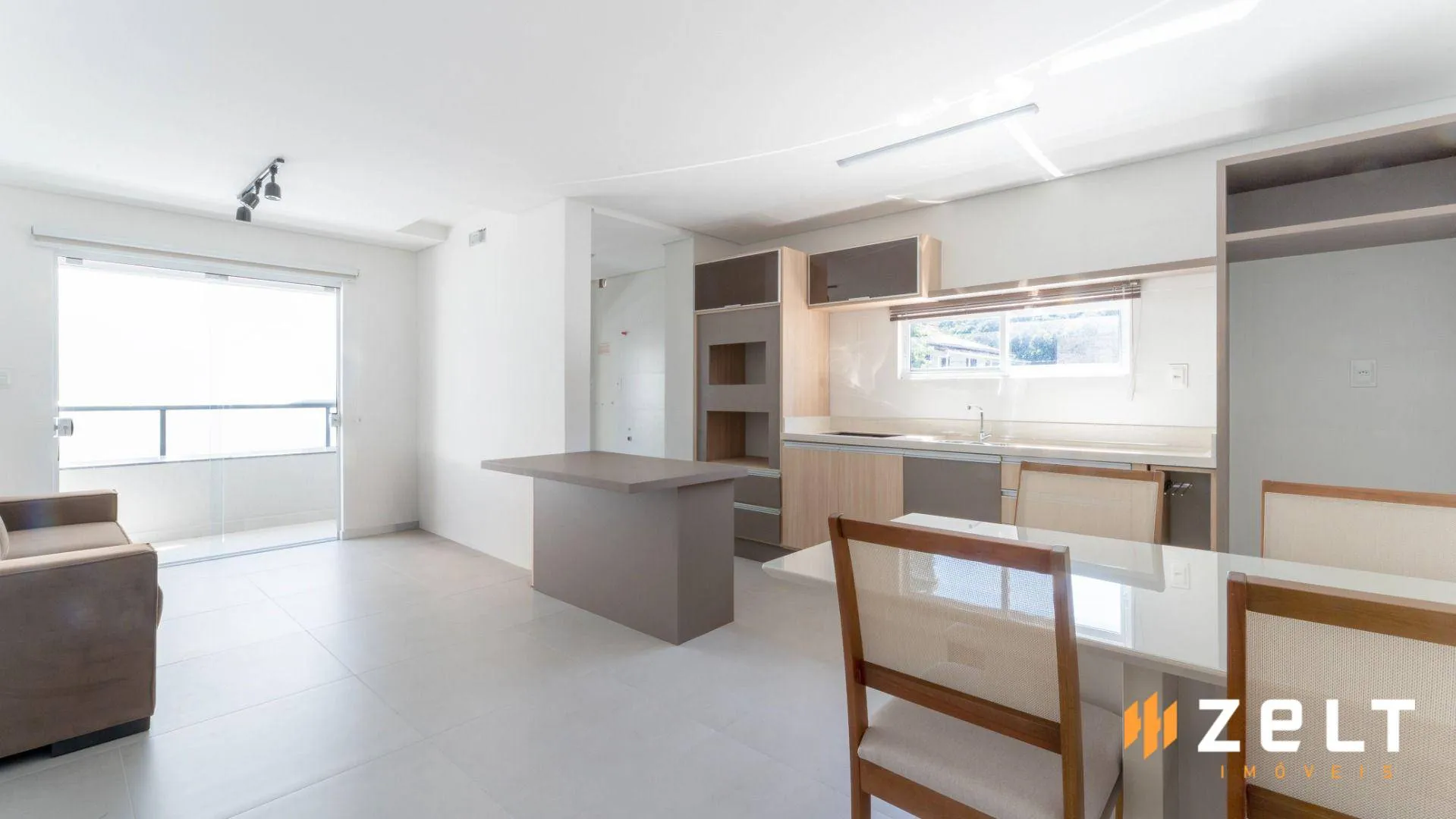 Apartamento Residencial à venda, Garcia, Blumenau - AP5007. - foto 1