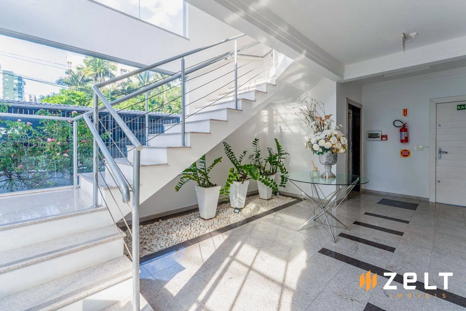 Prédio Comercial e ou Residencial Com Térreo e 4 Andares, à Venda no Bairro Victor Konder, Blumenau - PR0145. - foto 1