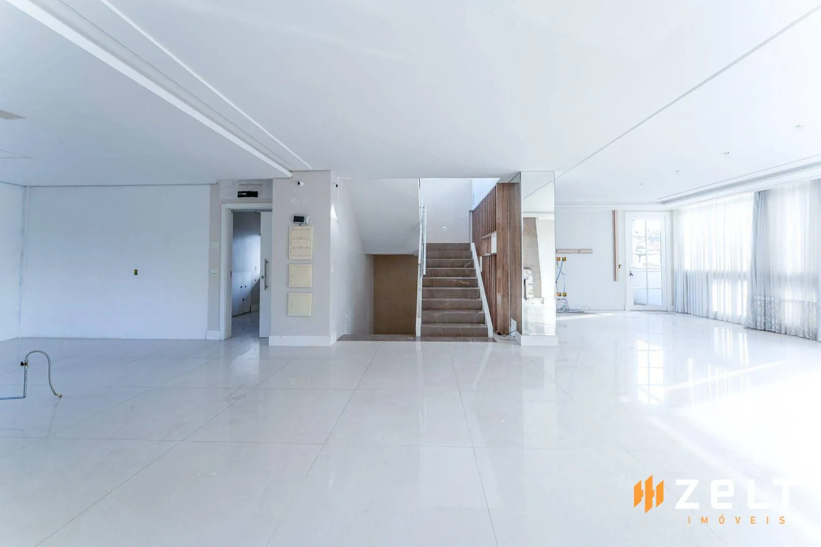 Prédio Comercial e ou Residencial Com Térreo e 4 Andares, à Venda no Bairro Victor Konder, Blumenau - PR0145. — foto 5