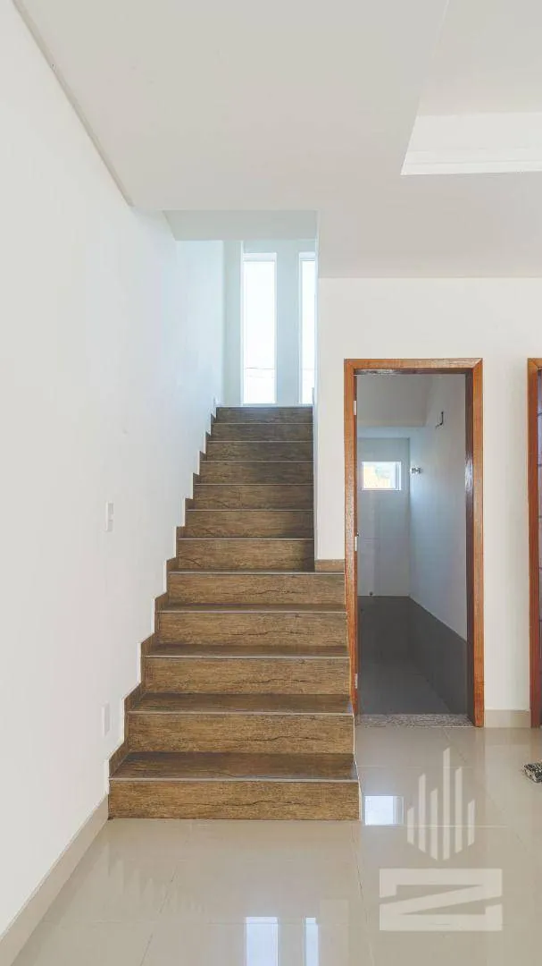 Sobrado à Venda com 3 Dormitórios e 121m no bairro Velha em Blumenau — foto 7