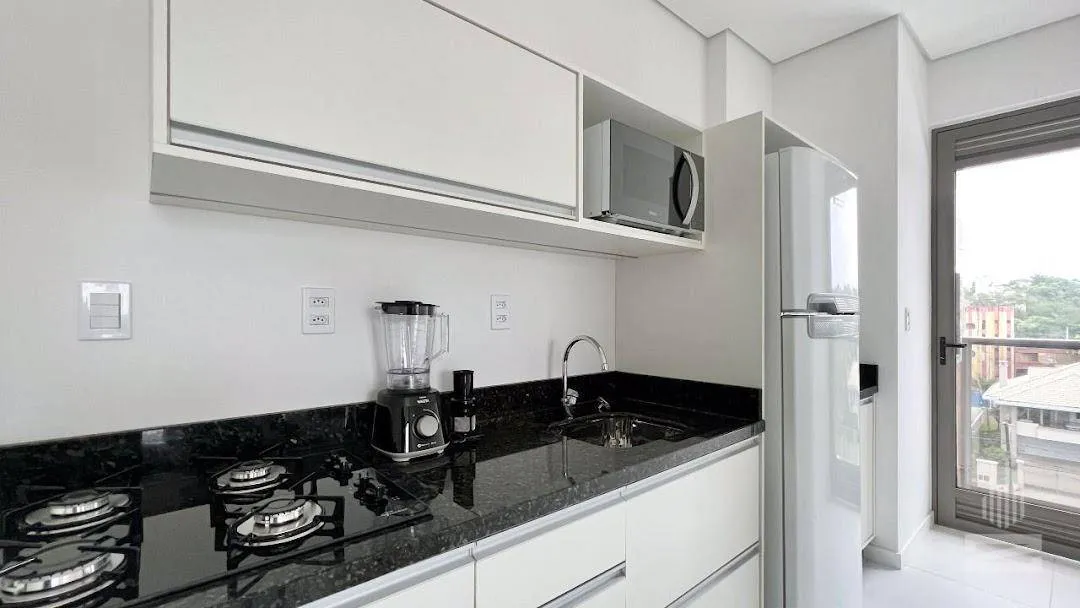 Apartamento com 1 dormitório para alugar, 36 m por R$ 2.500,00 - Victor Konder - Blumenau/SC — foto 2