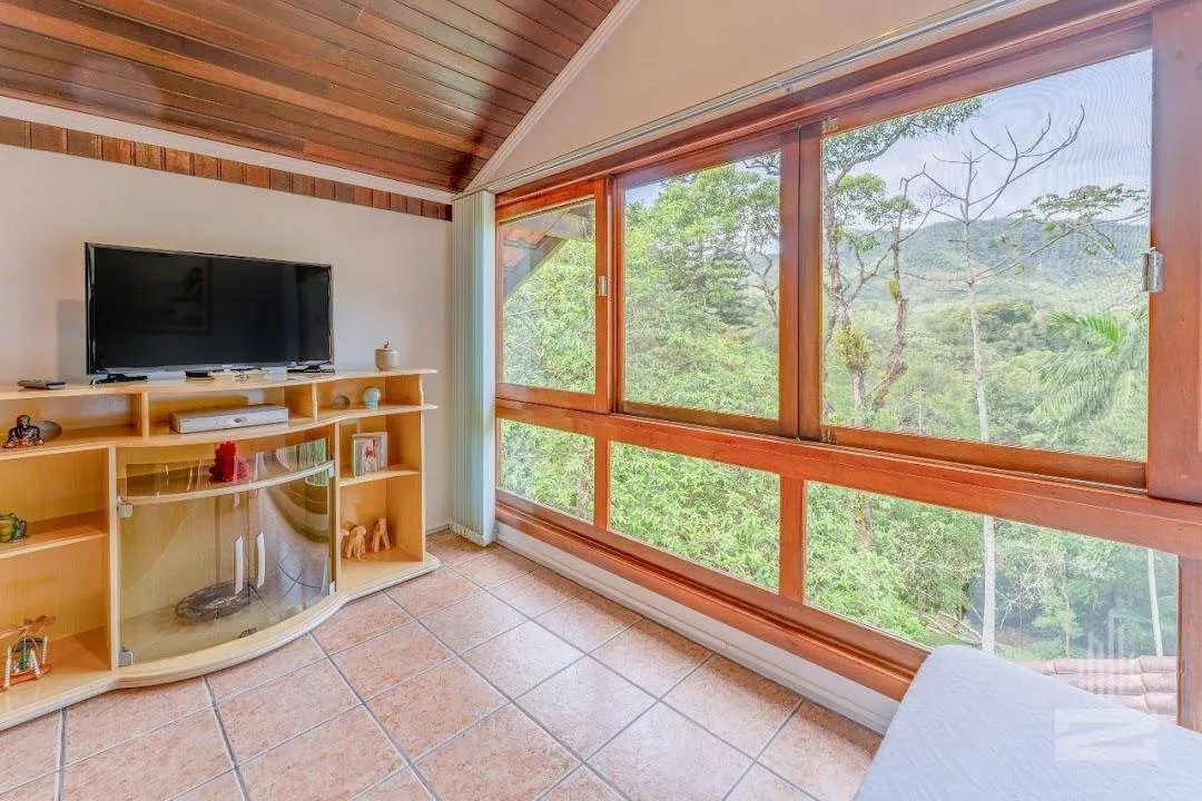 Casa com 6 dormitórios à venda, 300 m por R$ 2.200.000,00 - Garcia - Blumenau/SC — foto 4