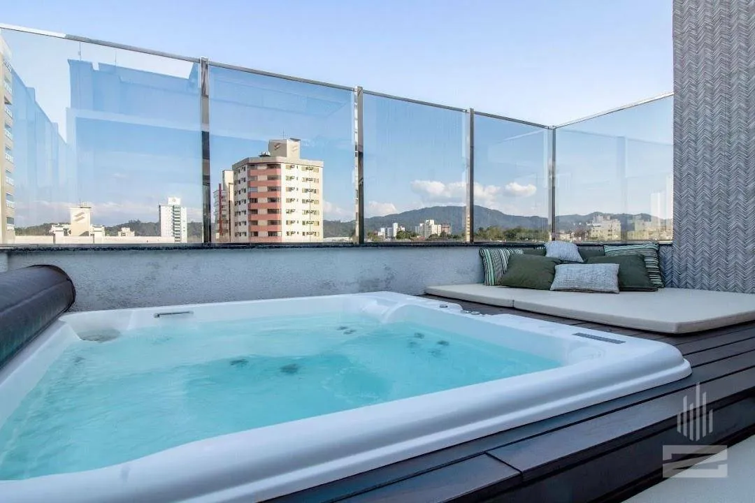 Cobertura com 3 Suites e Jacuzzi Aquecida, à Venda no Bairro Vila Nova, Blumenau - CO0131. — foto 4
