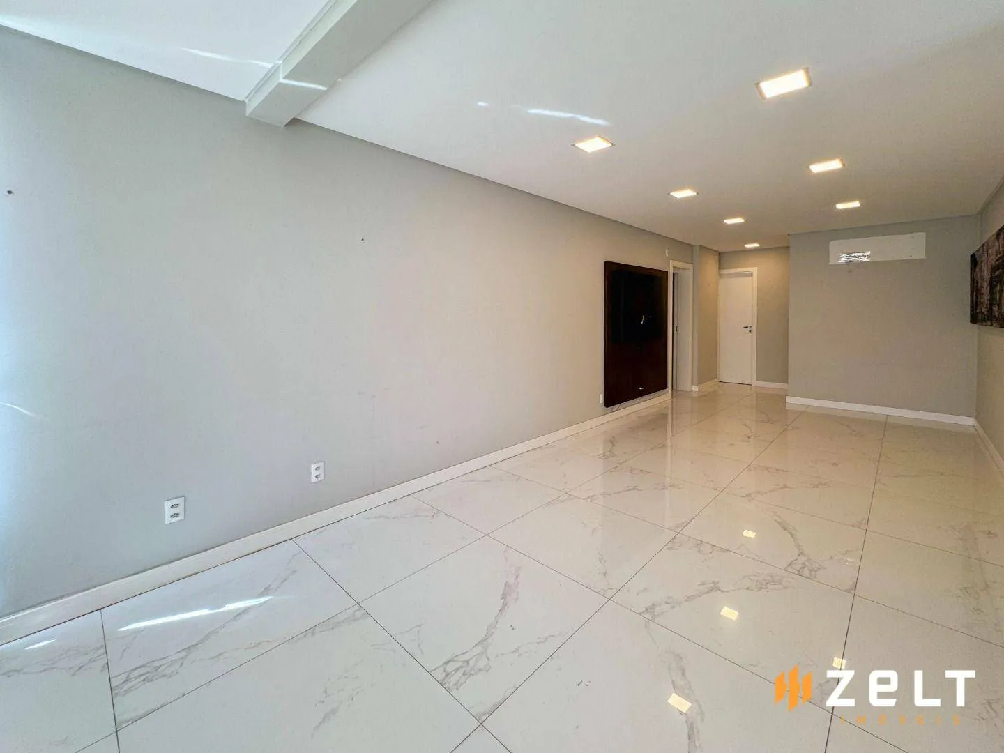 Apartamento alto padrão a venda 3 Suítes Mobiliado no bairro Velha em Blumenau — foto 3