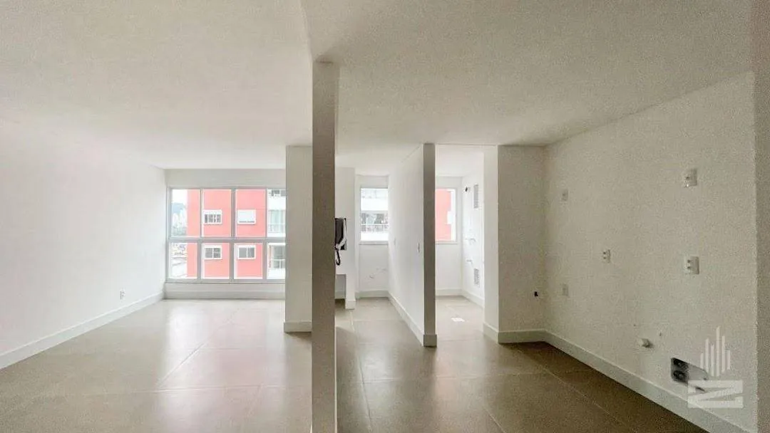 Apartamento de Alto Padrão à Venda com 3 Dormitórios e 109m em Ótima Localização no bairro Velha em Blumenau — foto 2