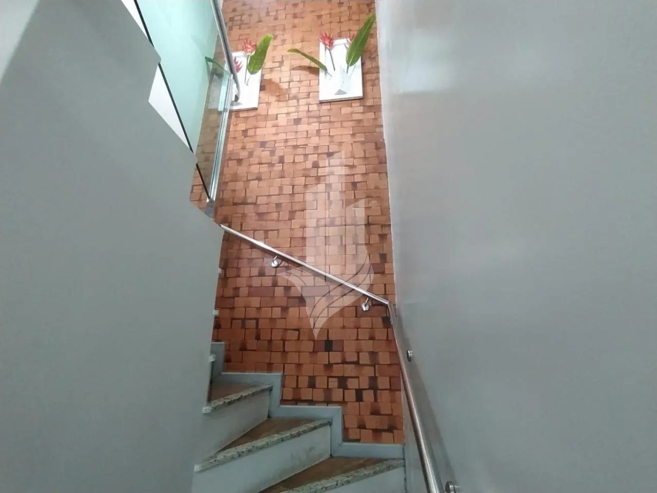 Sobrado de Esquina à Venda no Bairro Água Verde — foto 2