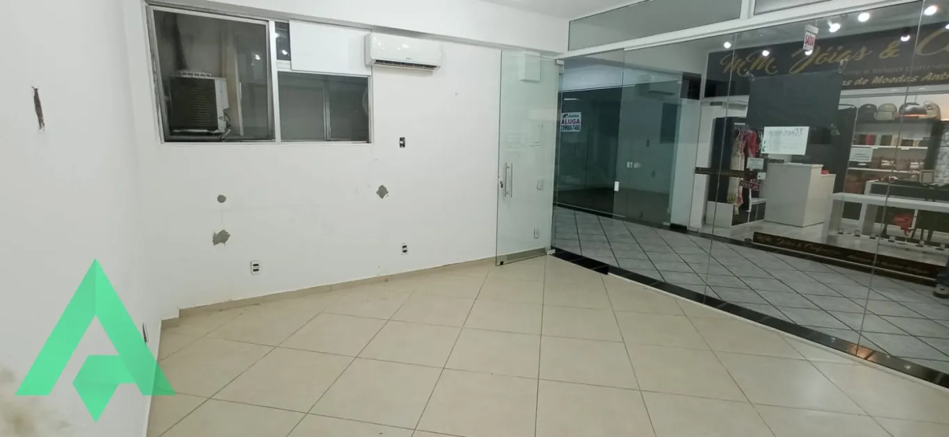 Sala comercial de 20 m para locação por R$ 2.400,00 - Bairro Centro - Blumenau/SC — foto 3