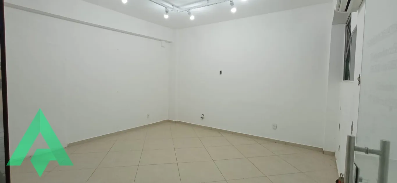 Sala comercial de 20 m para locação por R$ 2.400,00 - Bairro Centro - Blumenau/SC — foto 5