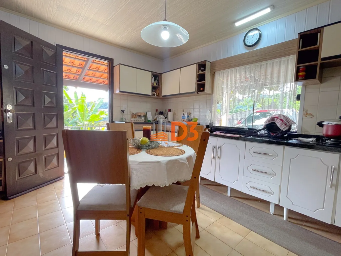 Casa 2 dormitórios no início do Garcia em rua calma e residencial — foto 4