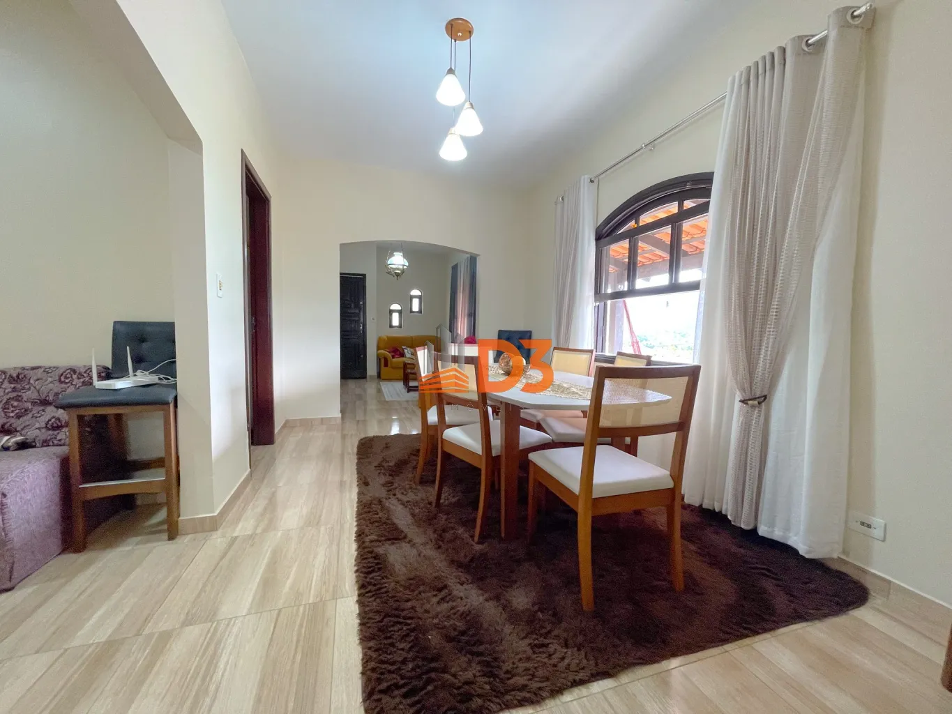Casa 2 dormitórios no início do Garcia em rua calma e residencial — foto 6