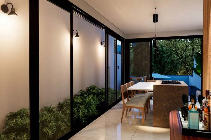 Casa com 3 suítes e 2 vagas na garagem no bairro Água Verde em Blumenau/SC — foto 3