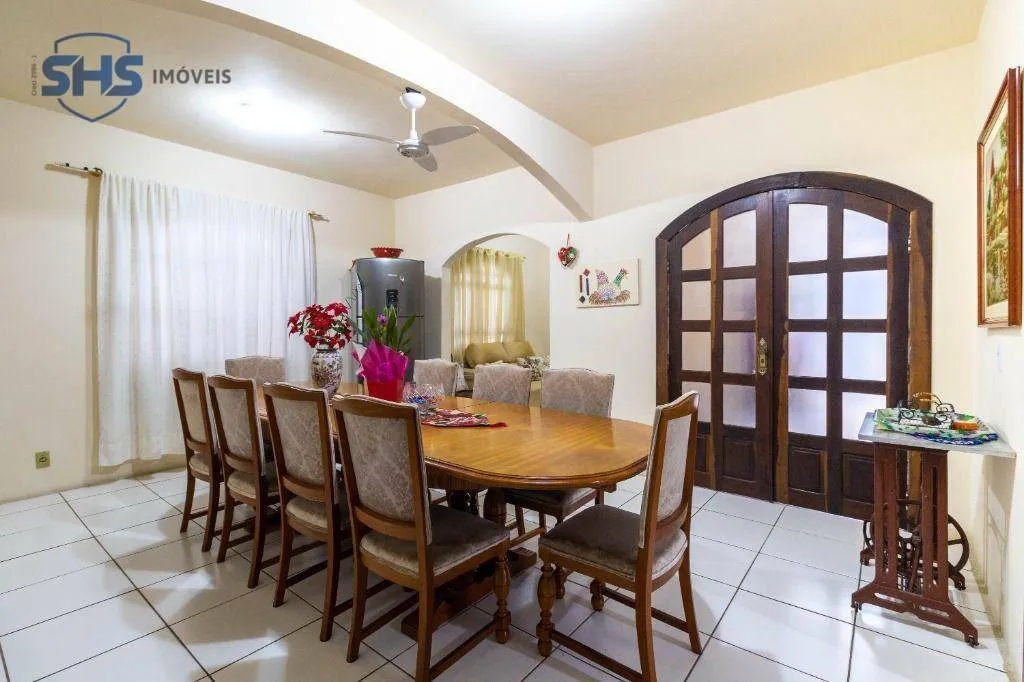 Casa com 3 dormitórios para alugar, 230 m por R$ 13.000,00 o aluguel Itoupava Norte - Blumenau/SC - foto 1