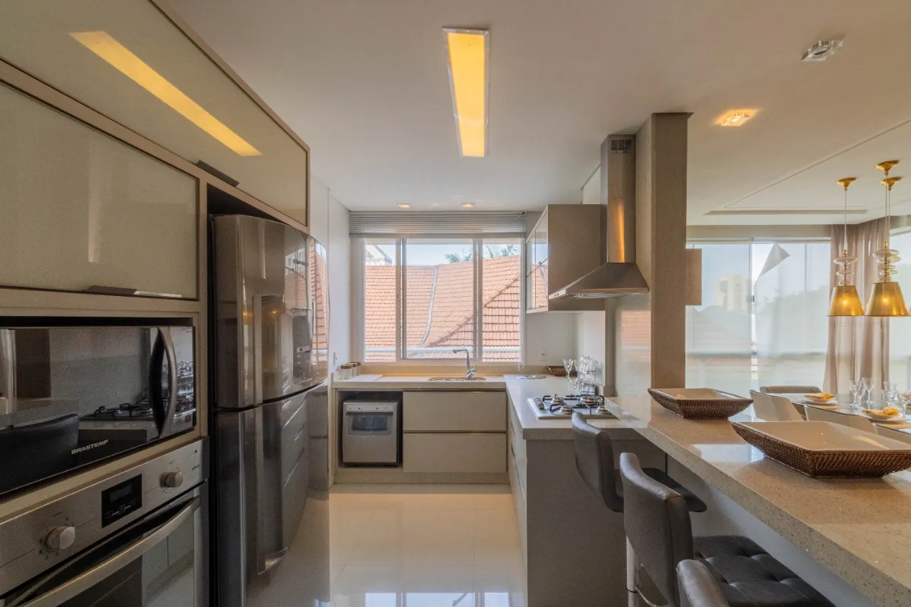 Apartamento com 3 suíte(s) à venda no bairro CENTRO em JOINVILLE, por R$ 4.749.658,29 — foto 3