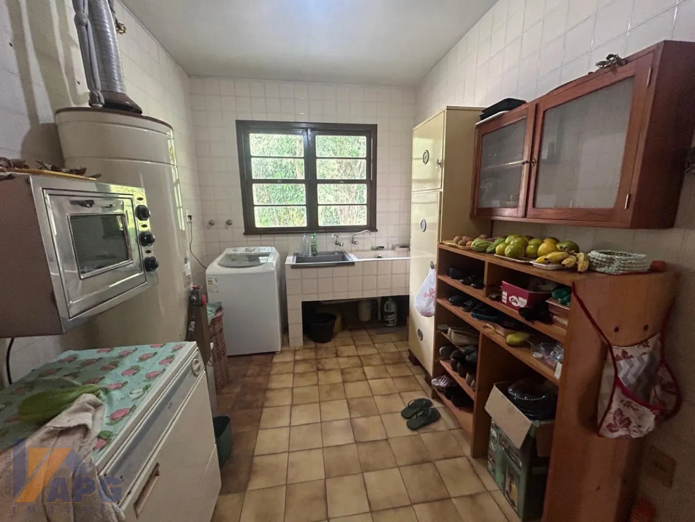 Linda moradia, localização tranquila, meio ambiente, amplo jardim. — foto 7