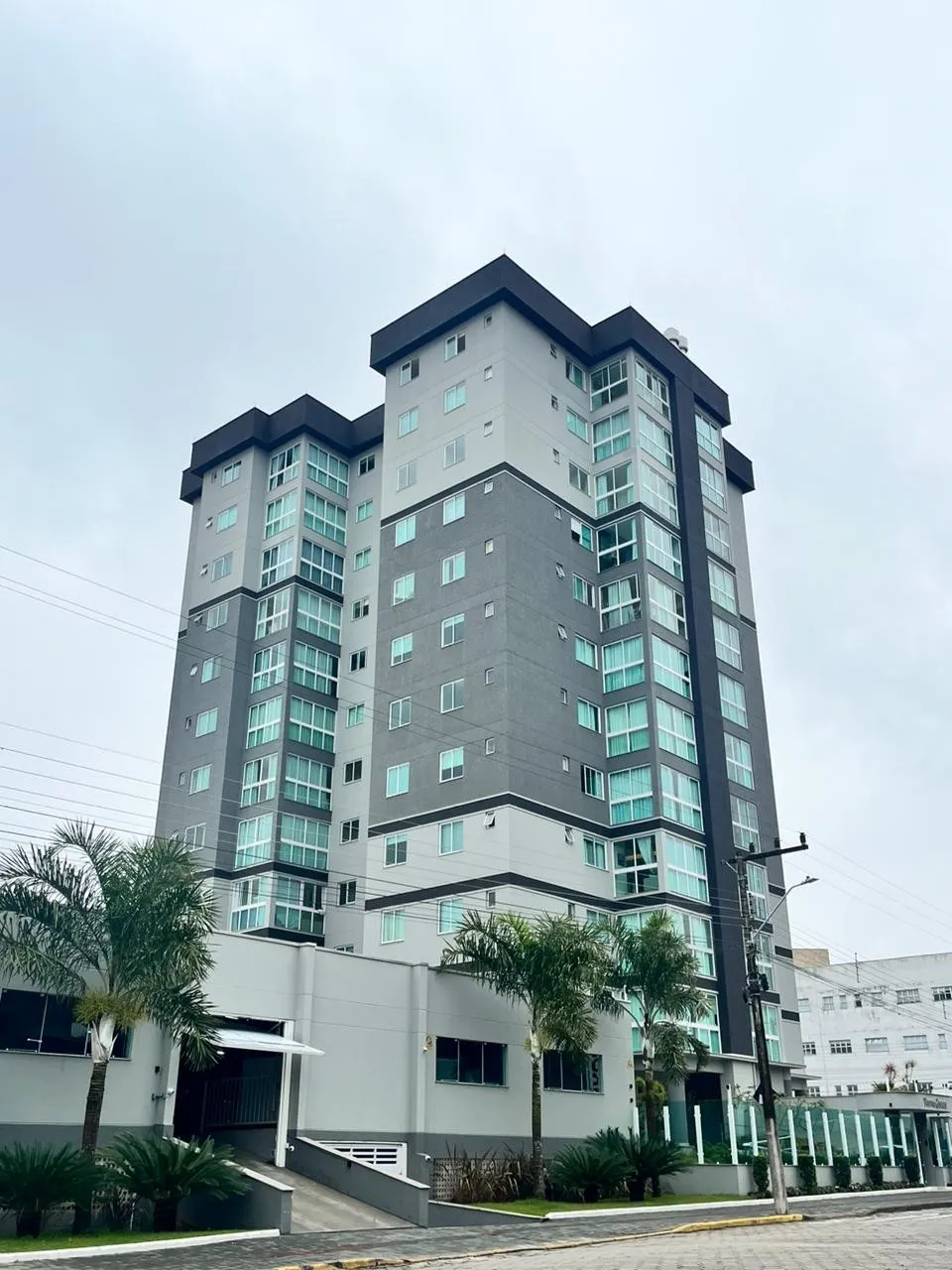 Apartamento alto padrão em Gaspar/SC. Bairro 7 de setembro, totalmente mobiliado! - foto 1