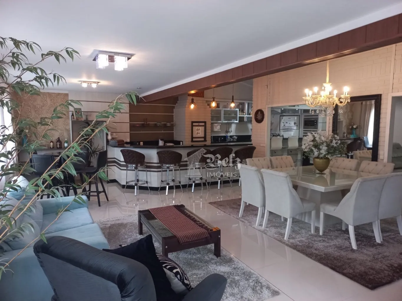 VENDE-SE CASA NO CENTRO DE POMERODE, Mobiliado - foto 1