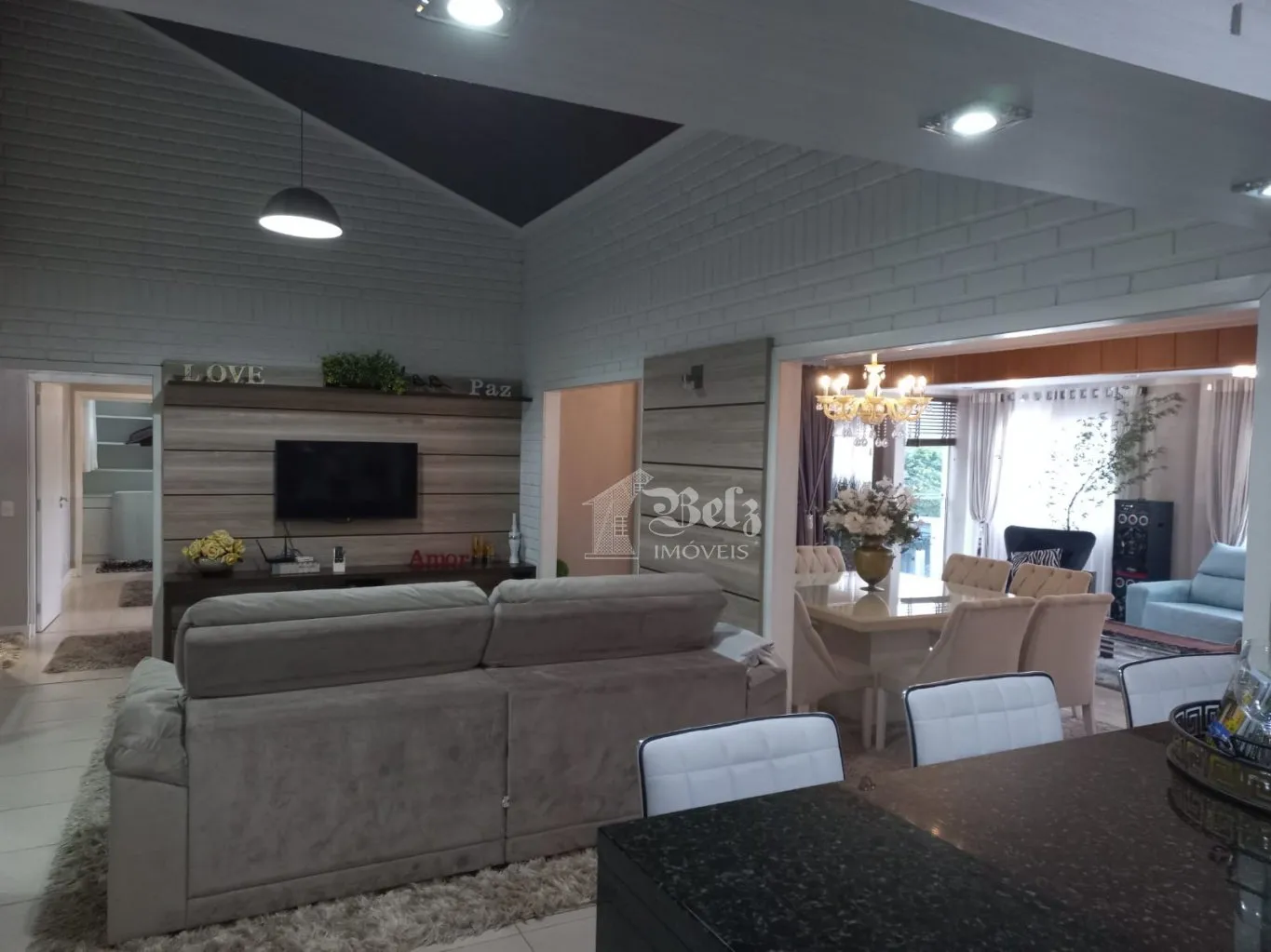 VENDE-SE CASA NO CENTRO DE POMERODE, Mobiliado — foto 3