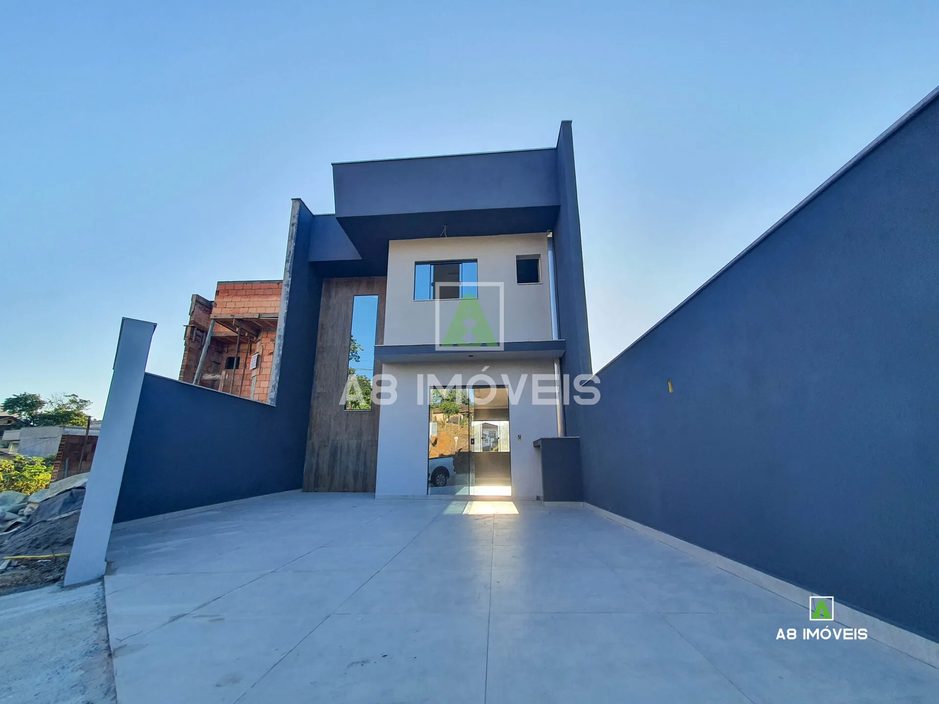 SOBRADO CASA ITOUPAVA NORTE DUAS VAGAS DOIS QUARTOS DOIS BANHEIROS - foto 1
