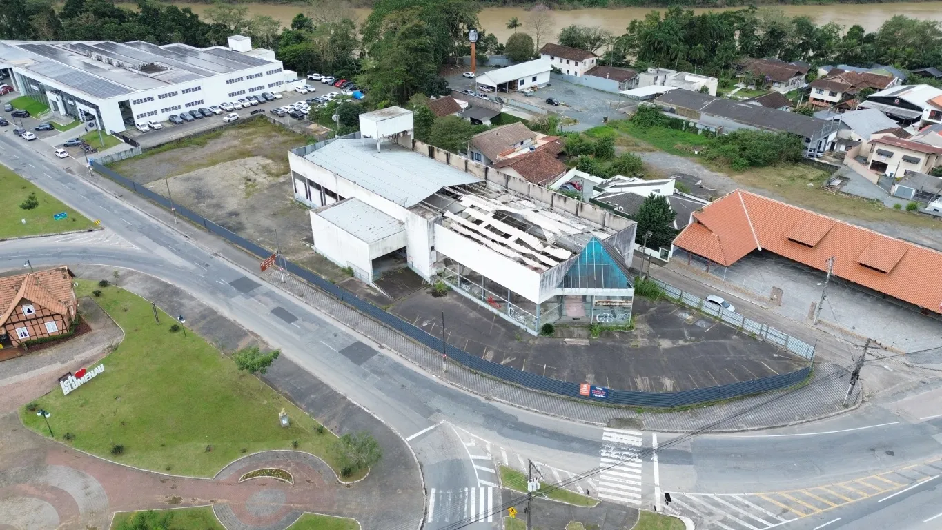 Galpão disponível para locação no bairro Vorstadt - Blumenau/SC! - foto 1