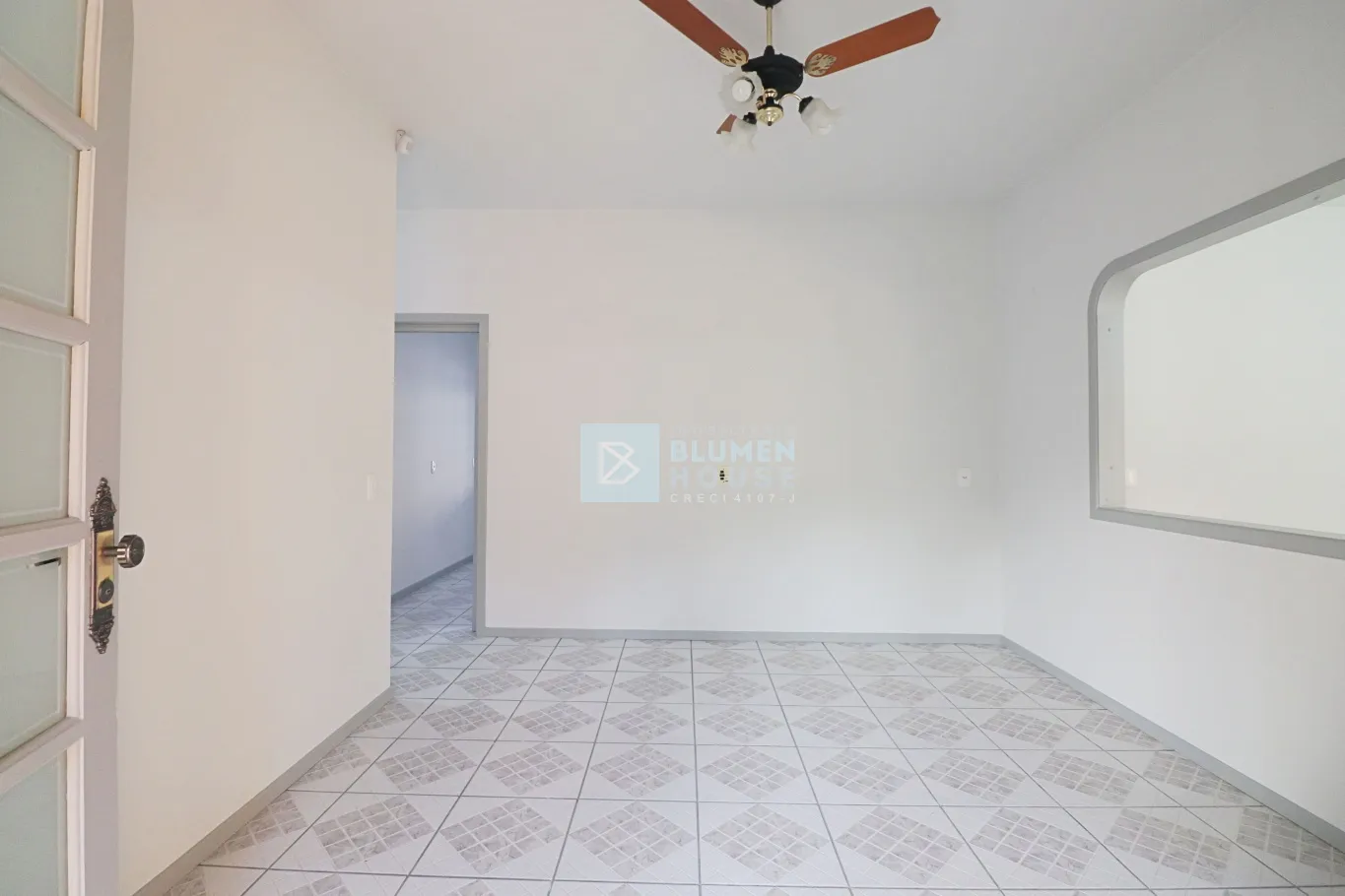 Ampla casa térrea com piscina no bairro Rio Morto, Indaial! — foto 6